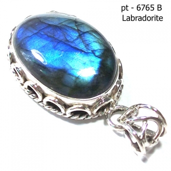 Blue fire labradorite pure silver pendant